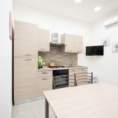 Апартаменты Casa Vacanza Serafino Катания Экстерьер фото